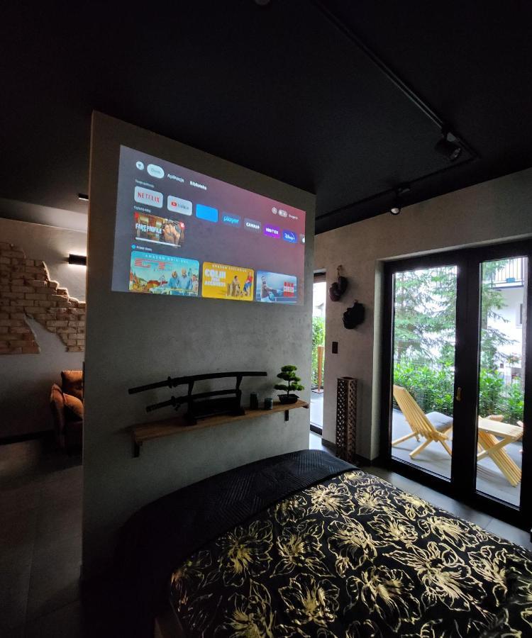 Luxury Vistula Old Town Apartments: Spa, Sauna & Pool Retreat Krakow Exterior photo