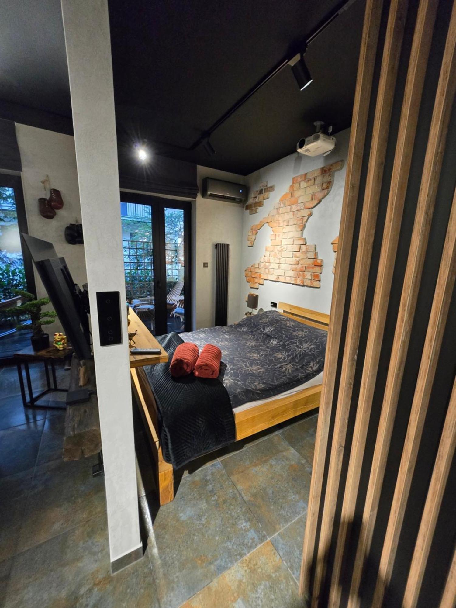 Luxury Vistula Old Town Apartments: Spa, Sauna & Pool Retreat Krakow Exterior photo