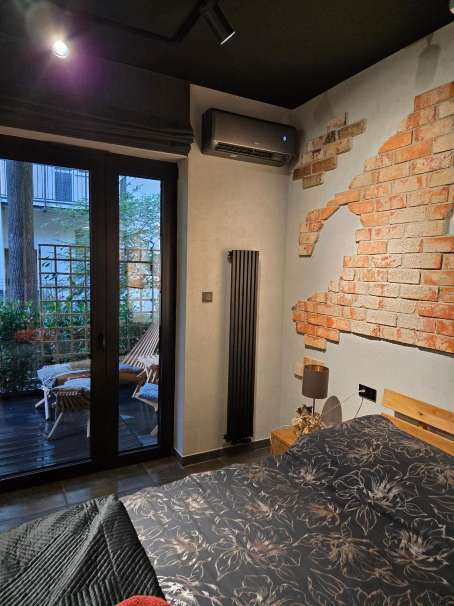 Luxury Vistula Old Town Apartments: Spa, Sauna & Pool Retreat Krakow Exterior photo